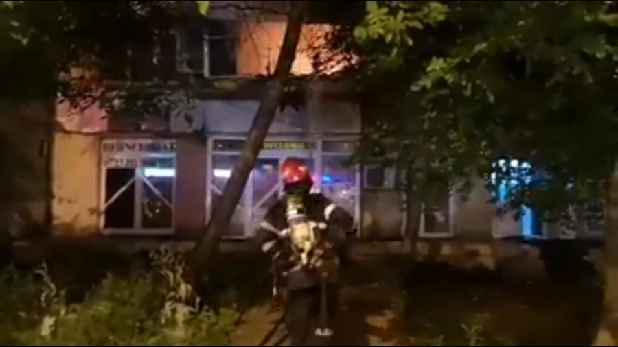 Incendiu într-un apartament din Micro 19 (VIDEO)