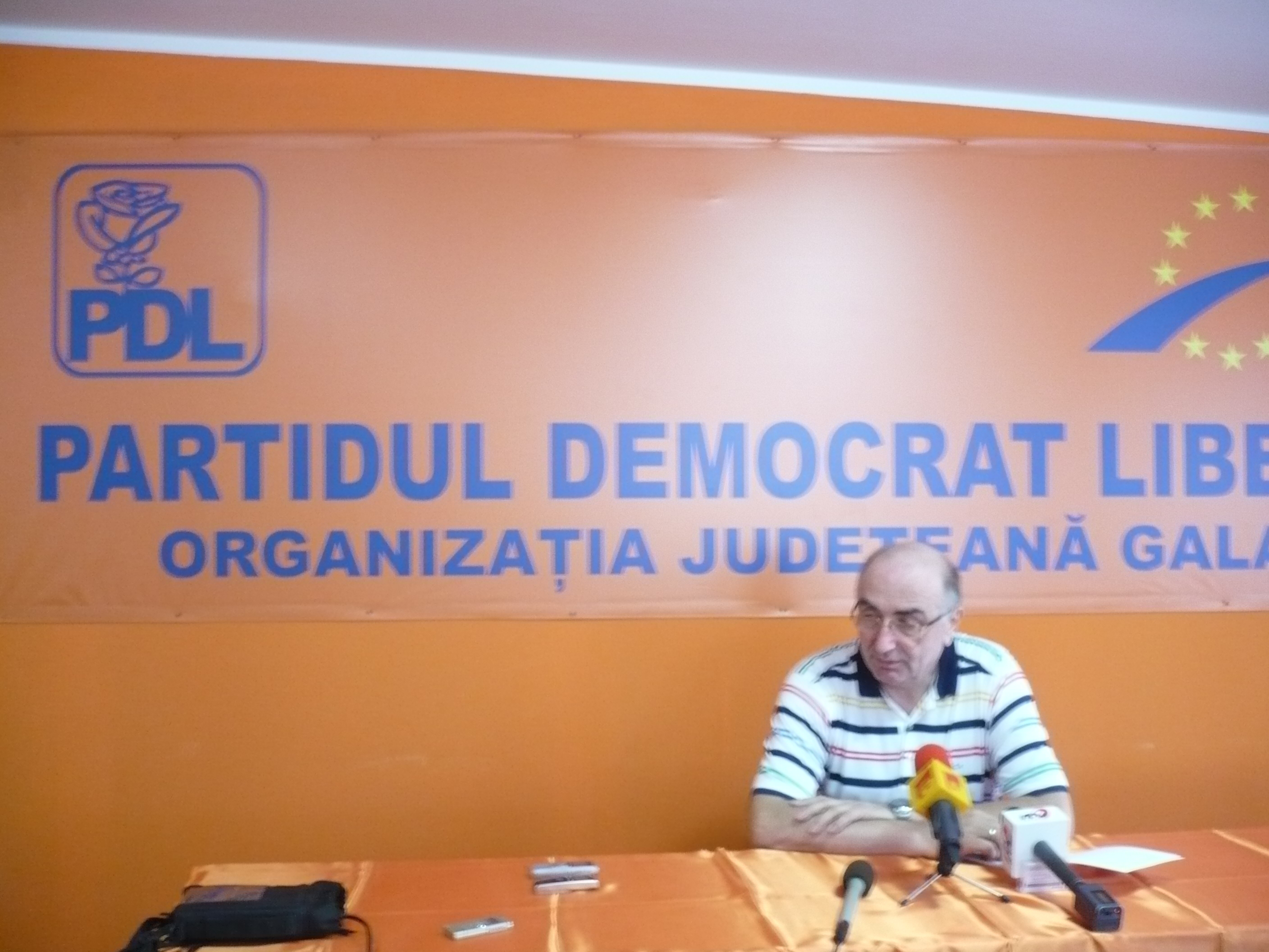 Capră întoarce foaia la PDL. Pleacă Necula, vine Ciumacenco? 