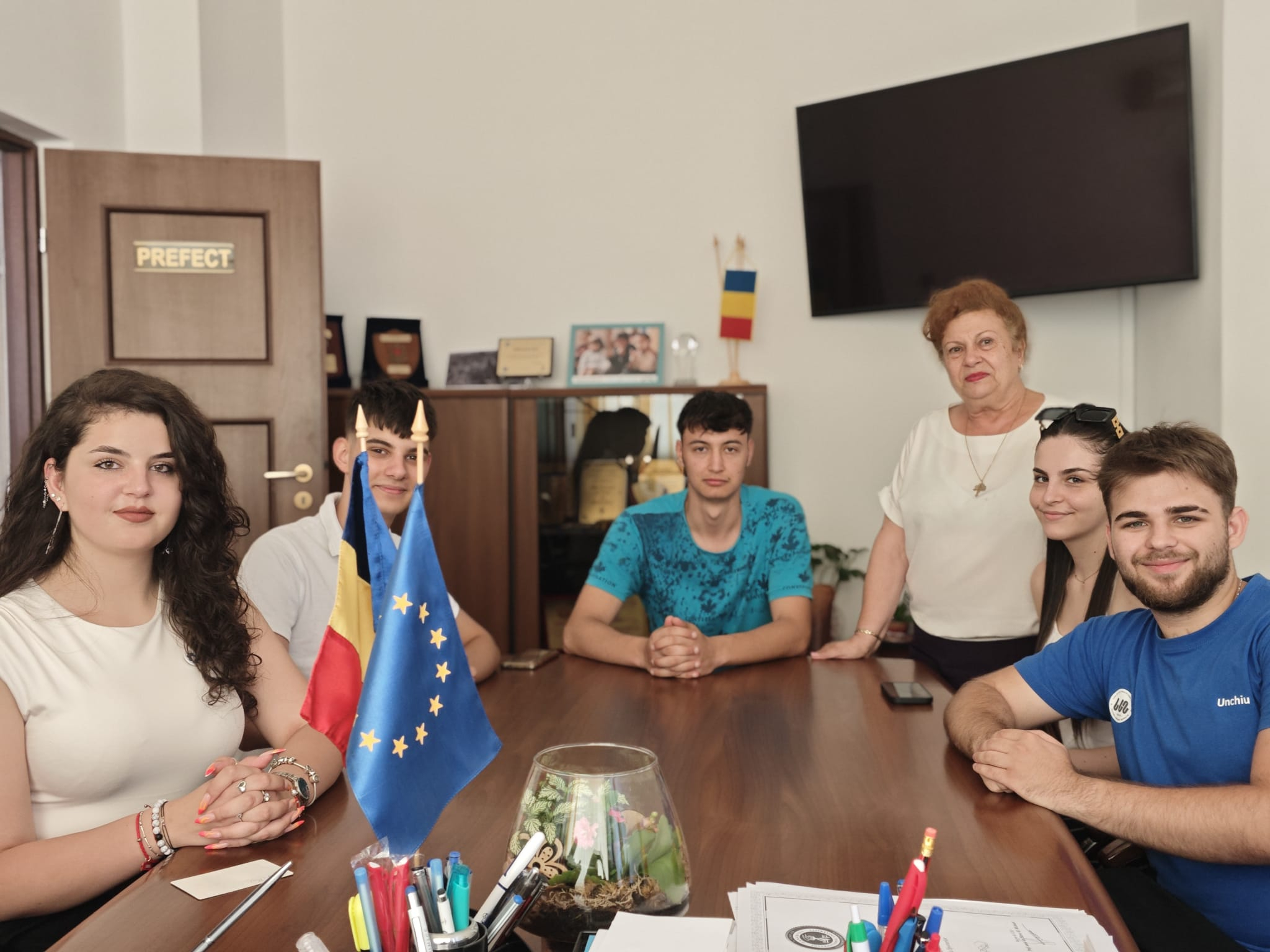 Elevii și studenții, în dialog cu autoritățile locale