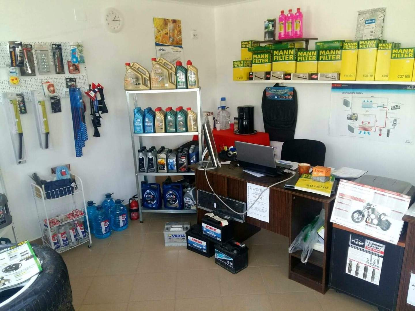 Service-urile şi comercianţii de piese auto, la control