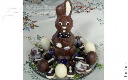 Încărcaţi de daruri, poliţiştii merg din nou la „Ion Creangă”