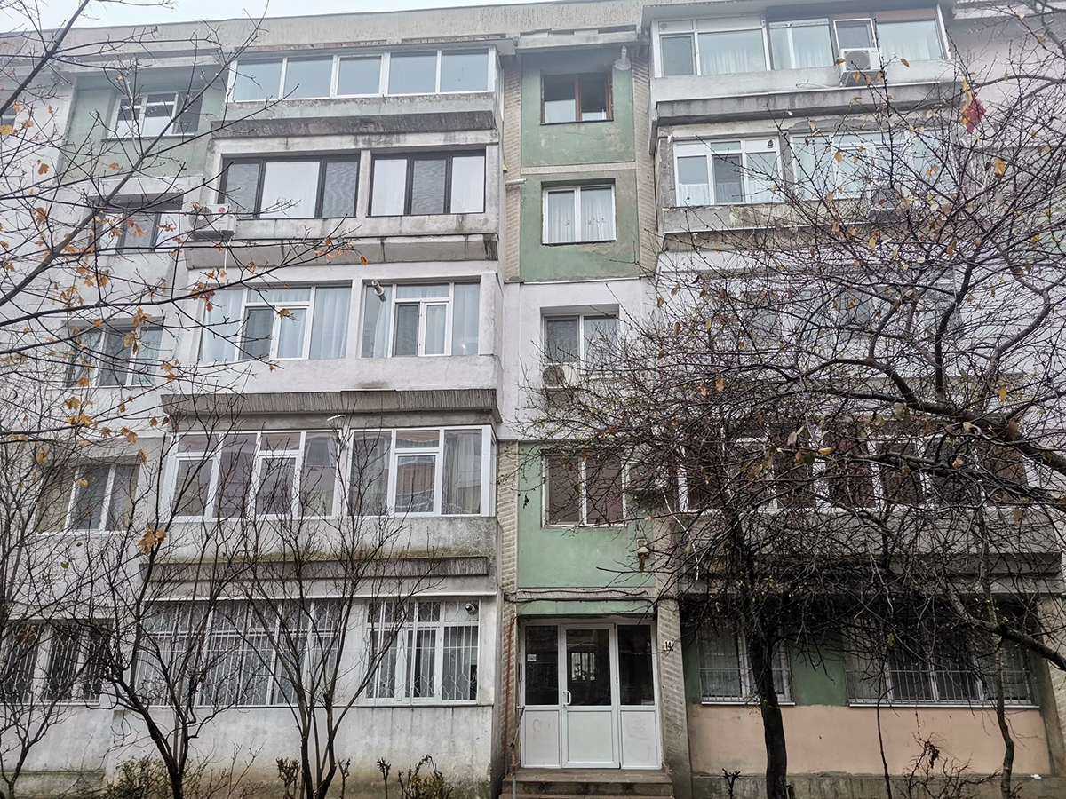 Constructor pentru renovarea blocului C5