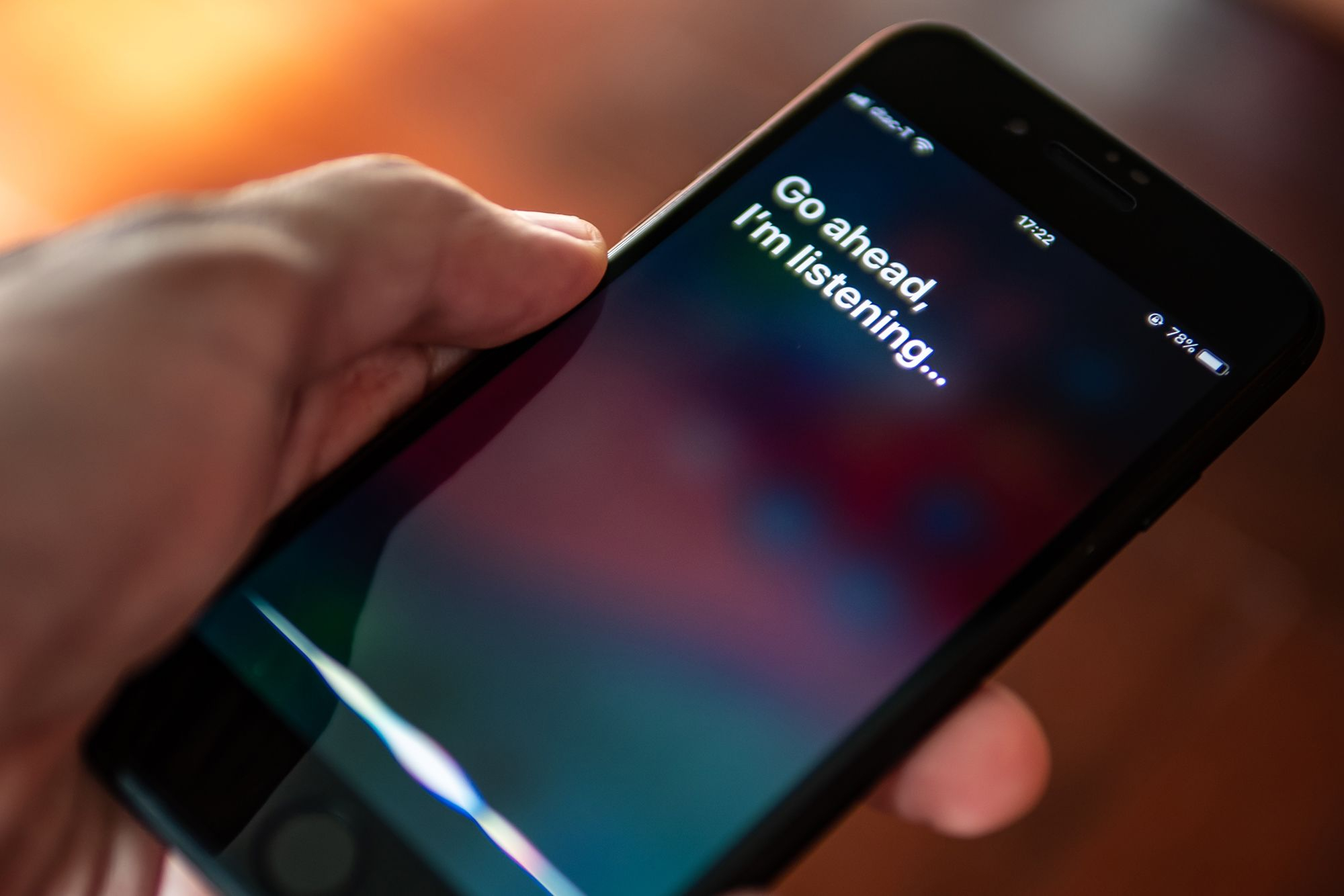 Asistentul virtual Siri de la Apple, mult prea curios