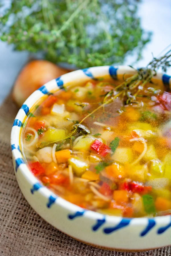 Ciorbă  de legume pentru zilele  de post