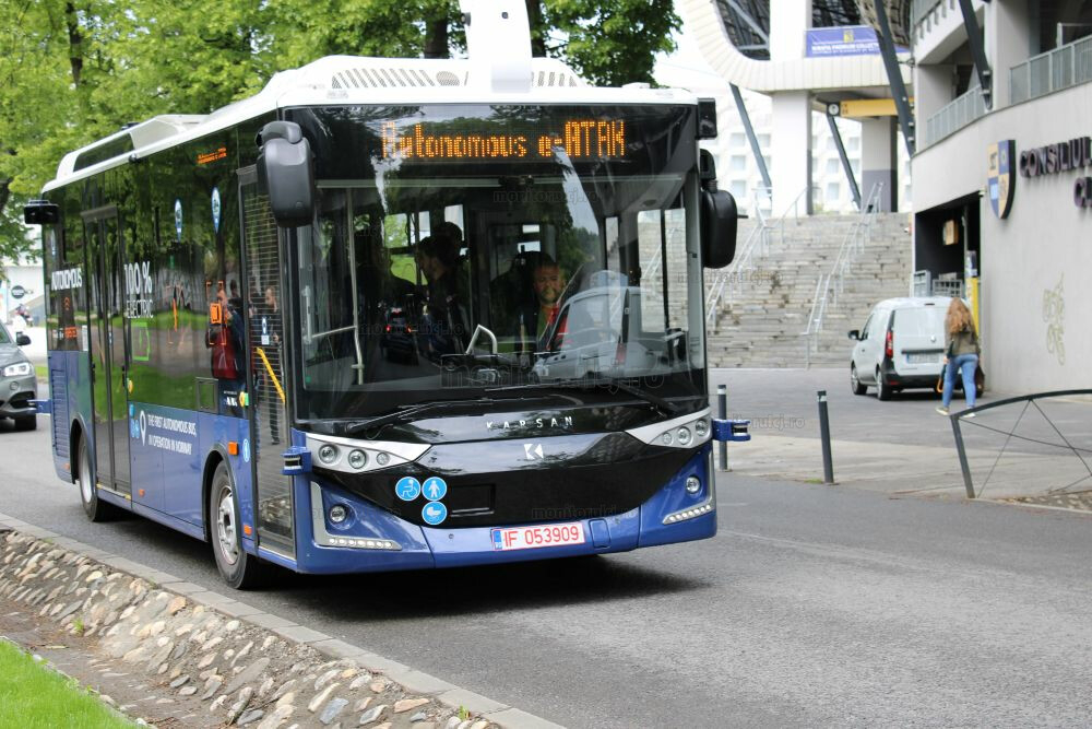 Emil are viziune cu volan pe stânga