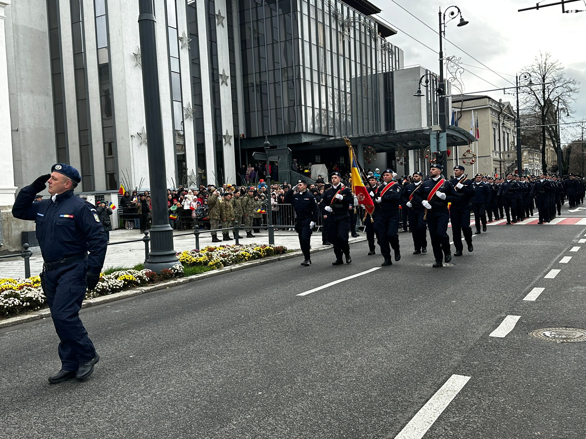 Parada de 1 Decembrie la Galaţi, mai modestă decât în alți ani (FOTO/VIDEO)