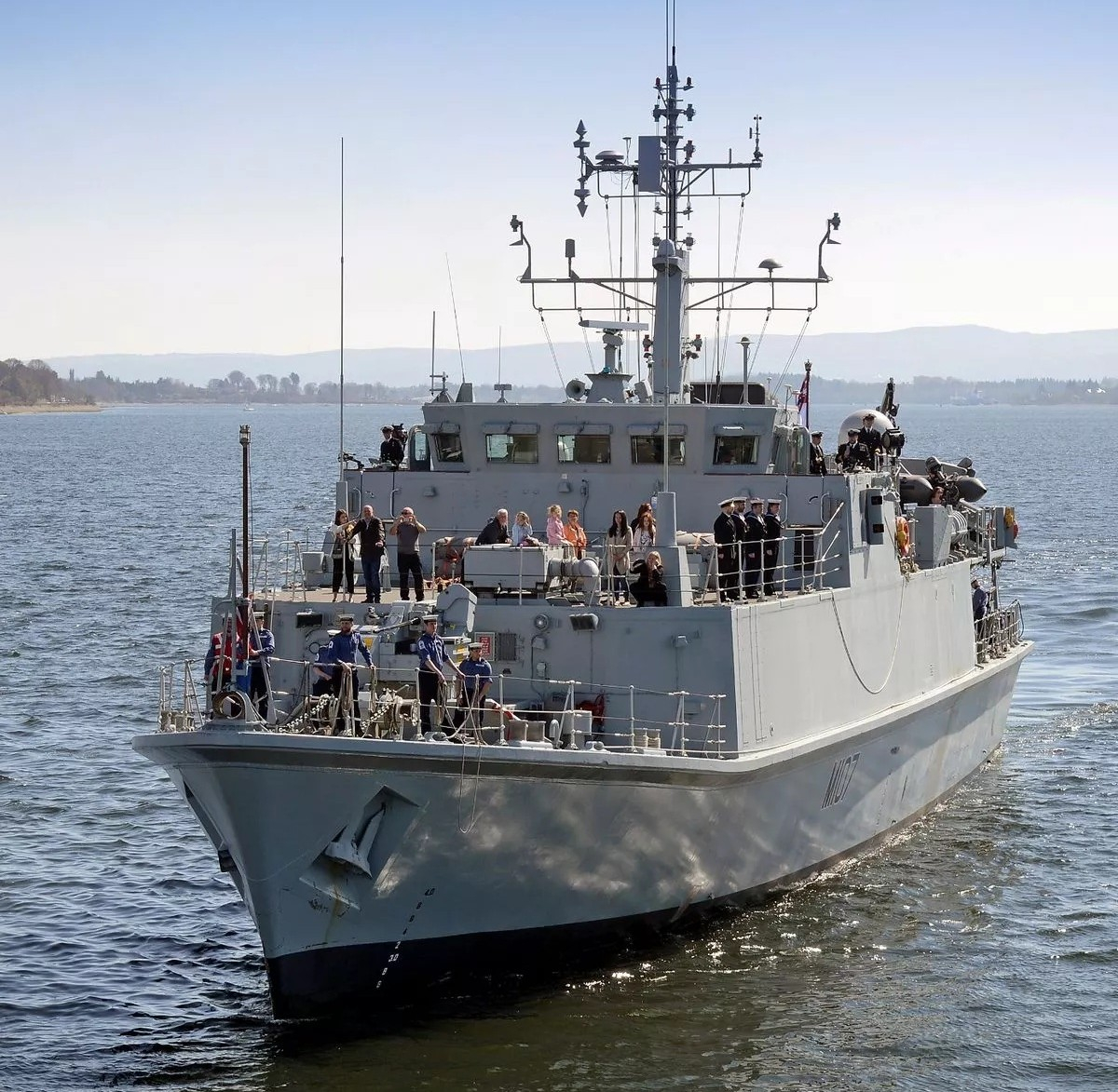 A doua navă militară predată României de Marina Regală britanică