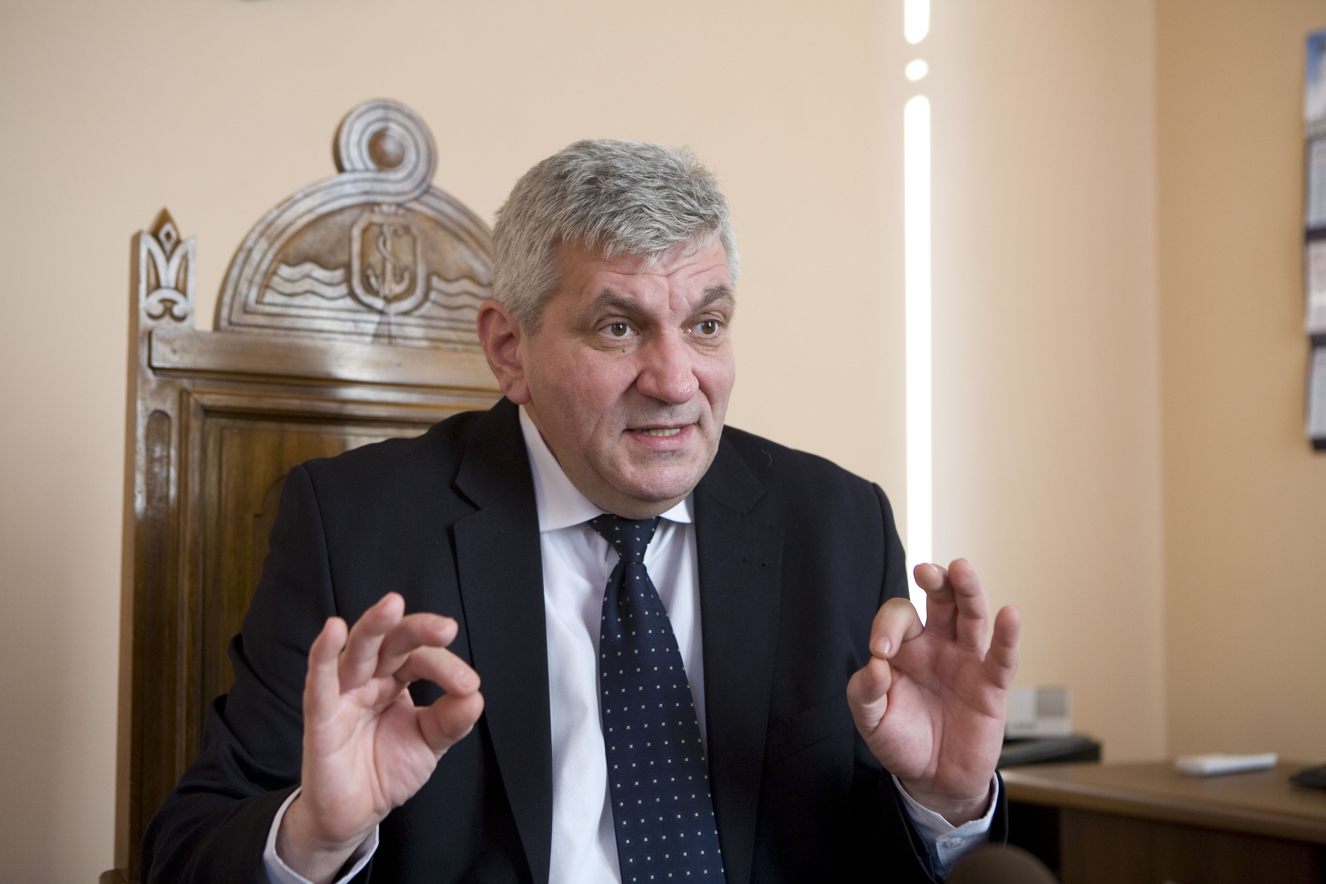 Apelul lui Paul Florea către manifestanţi: Şşştt!, protestaţi în şoaptă! 