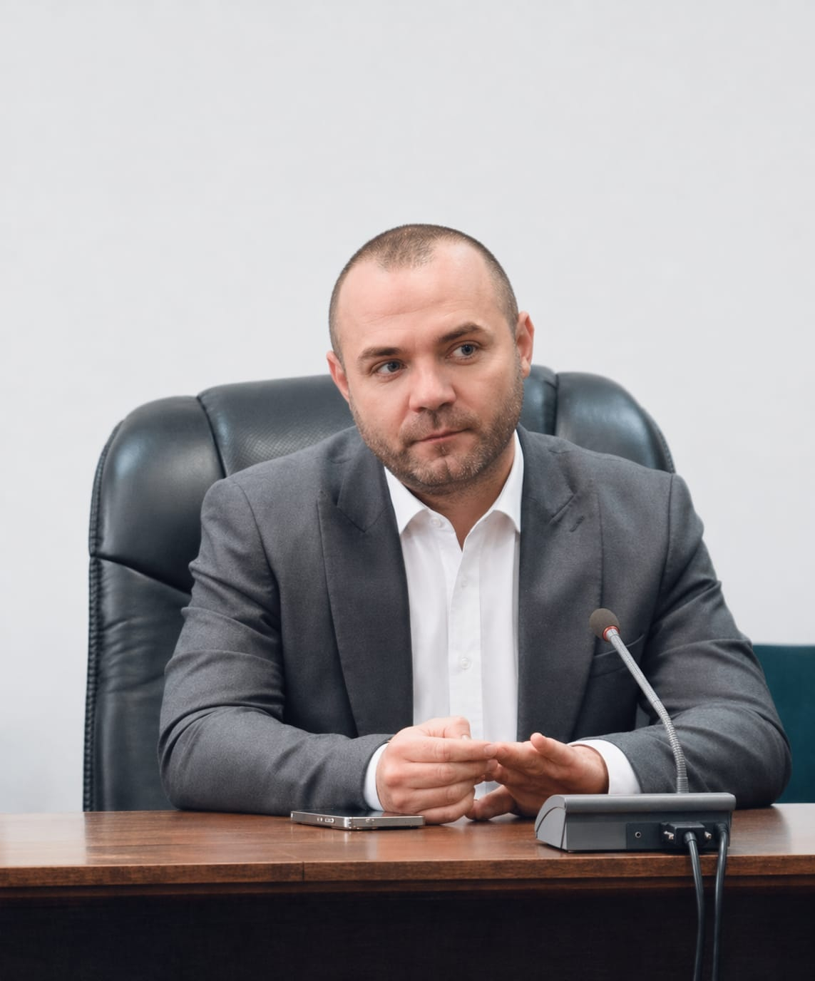 AJOFM plătește miercuri salariile restante pe martie ale siderurgiștilor