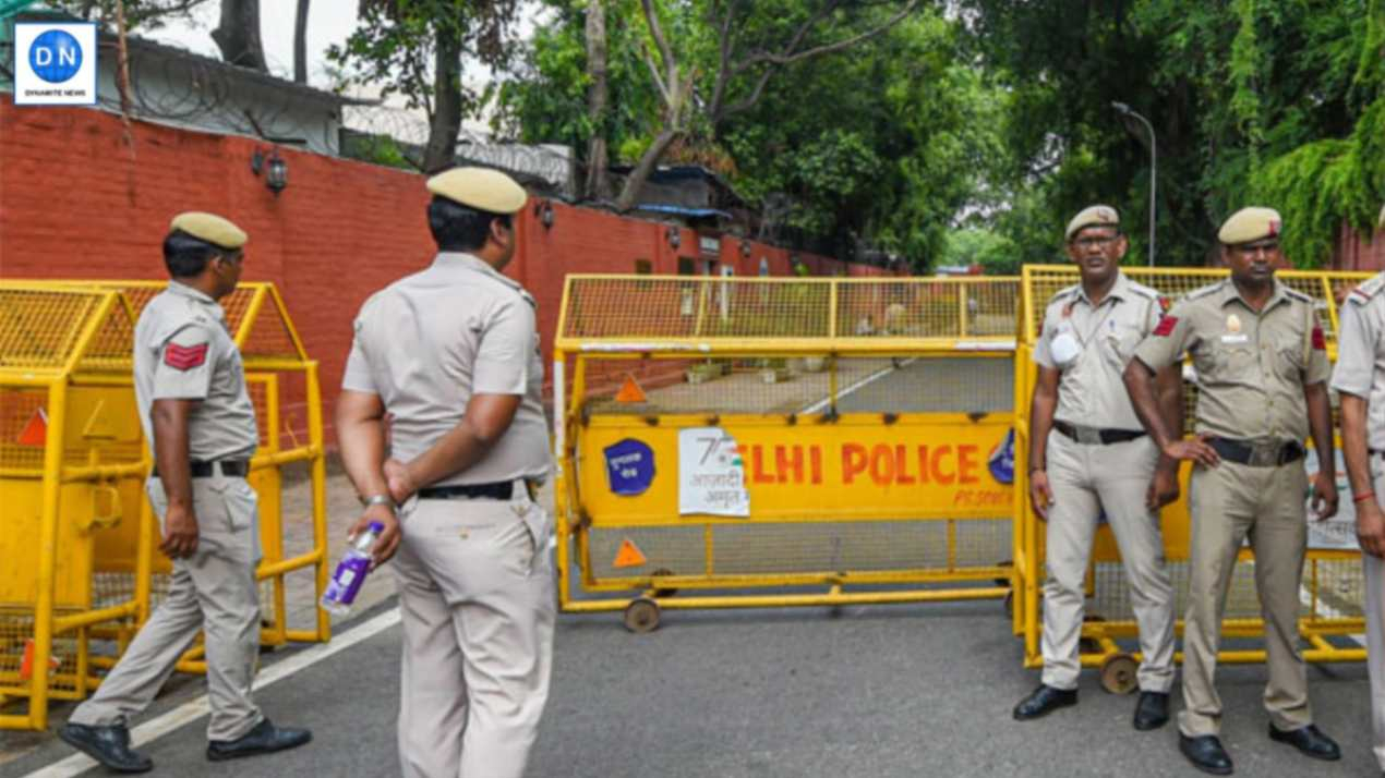 Polițiști falși care conduceau un „birou anti-criminalitate”