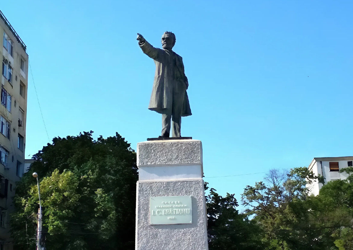 PNL Galaţi - cele mai rușinoase rezultate din ultimii 24 de ani. Cum a tras George Stângă partidul în jos