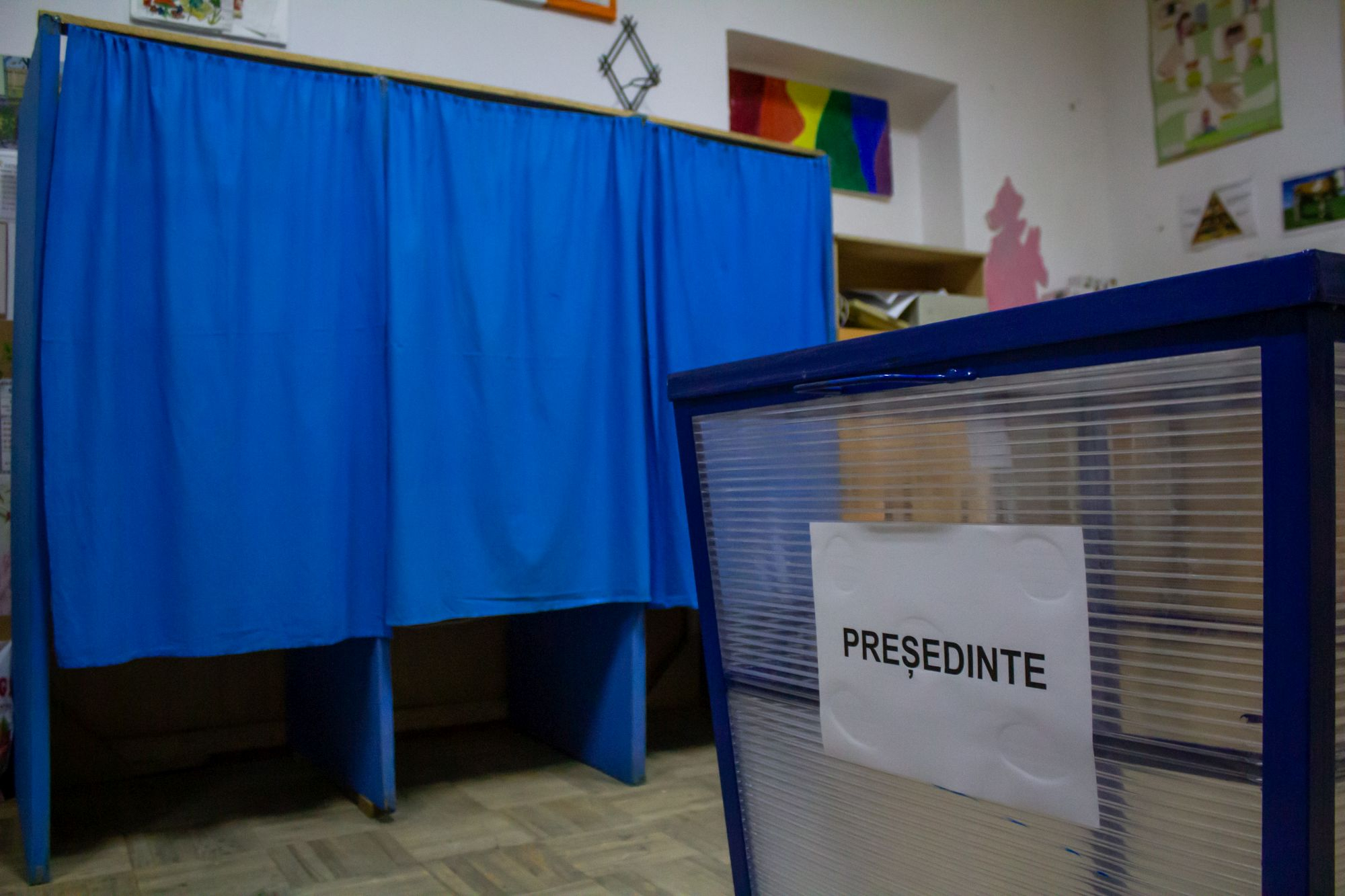 Peste 500.000 de gălățeni sunt așteptați la urne, duminică, la primul tur al alegerilor prezidenţiale