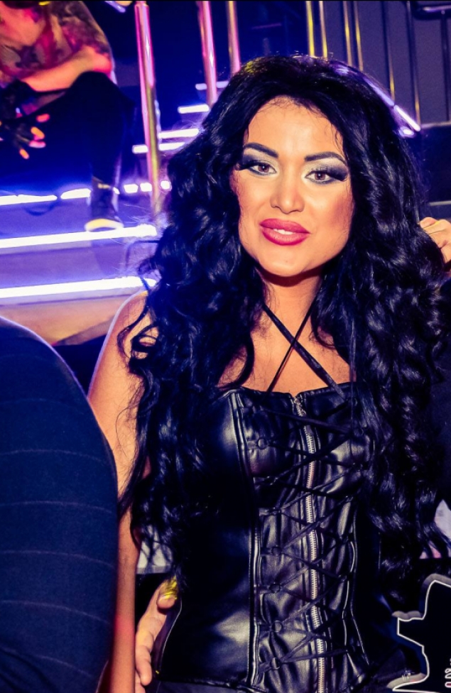 De ce o tonă de machiaj nu e sănătoasă pentru faţa ta