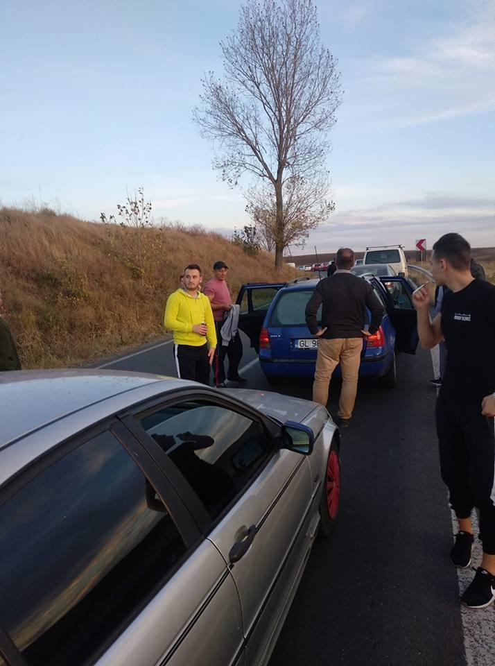 Trei răniţi într-un impact pe contrasens