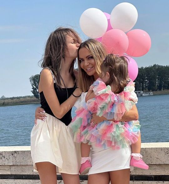 Andreea Antonescu, aniversare la zidul de pe Faleză