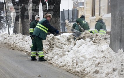 Pe cine înjurăm şi pe cine felicităm 