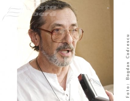 Teatrele şi-au confirmat independenţa