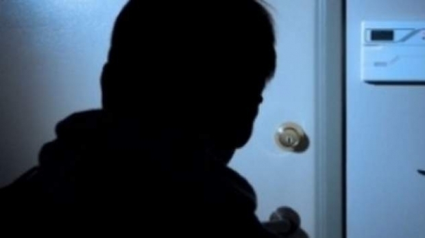 O tânără a rămas FĂRĂ AVERE după ce A OMIS O REGULĂ banală