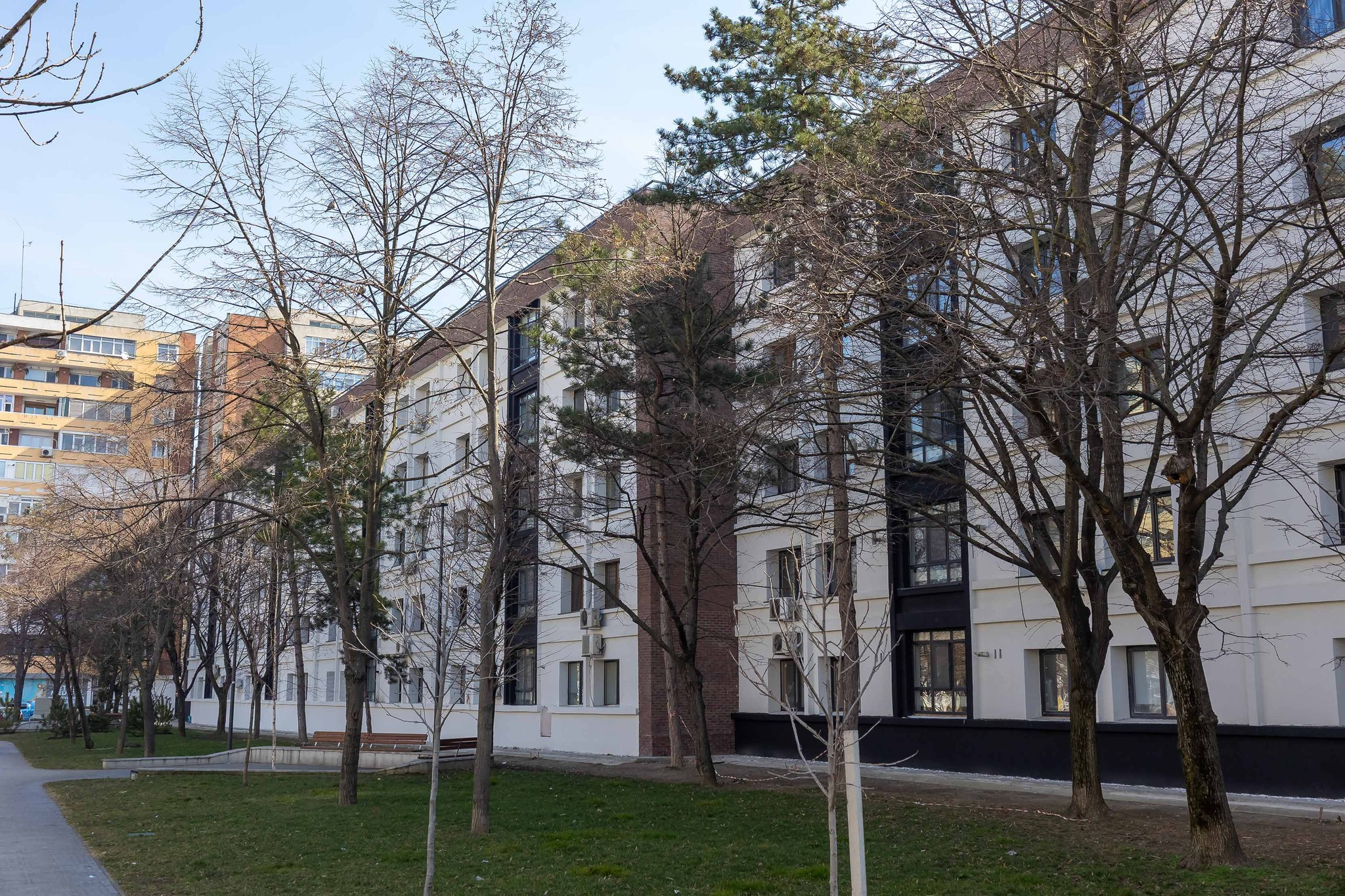 Calcul estimativ al impozitelor pe locuințe și terenuri, pentru 2026, la Galați