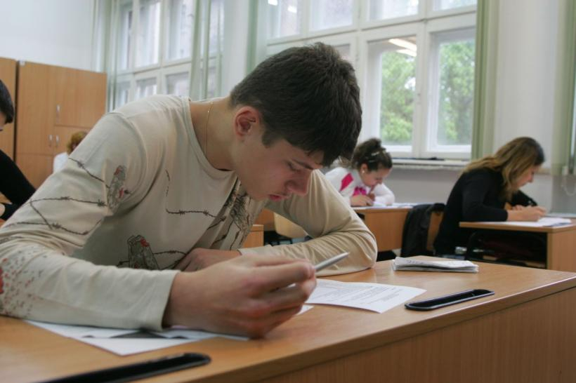 La Galați, peste 130 de candidați absenți la prima probă a Evaluării Naționale