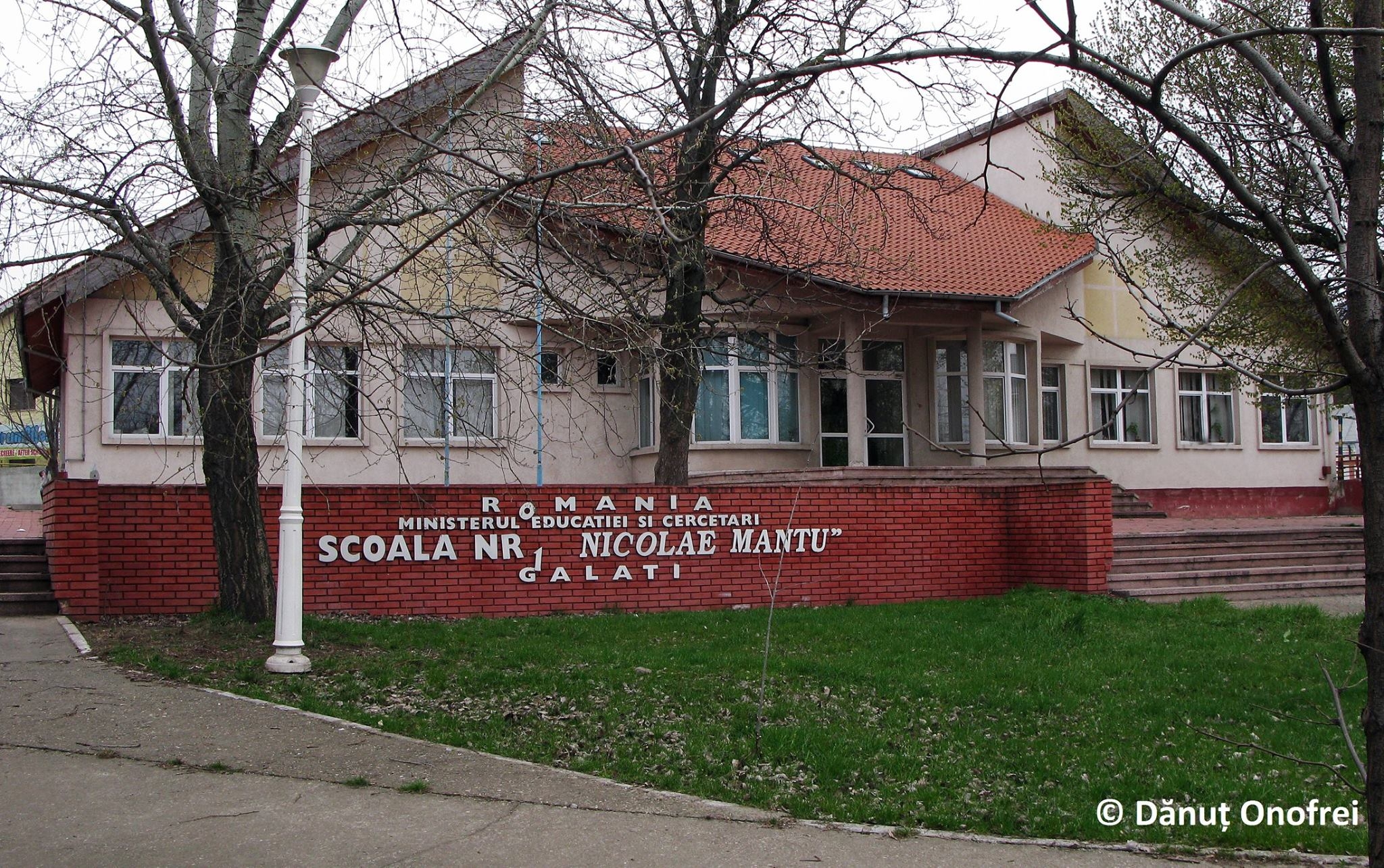 PARADOX: Singura şcoală construită în Galaţi după Revoluţie se desfiinţează