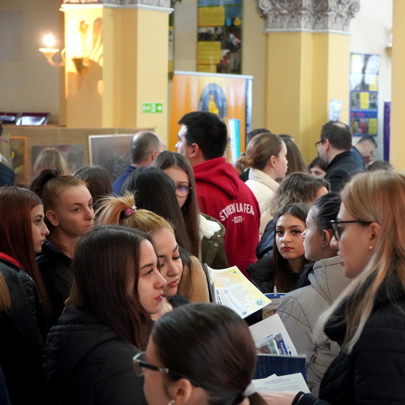 Două concursuri pentru stimularea creativității studenților gălăţeni