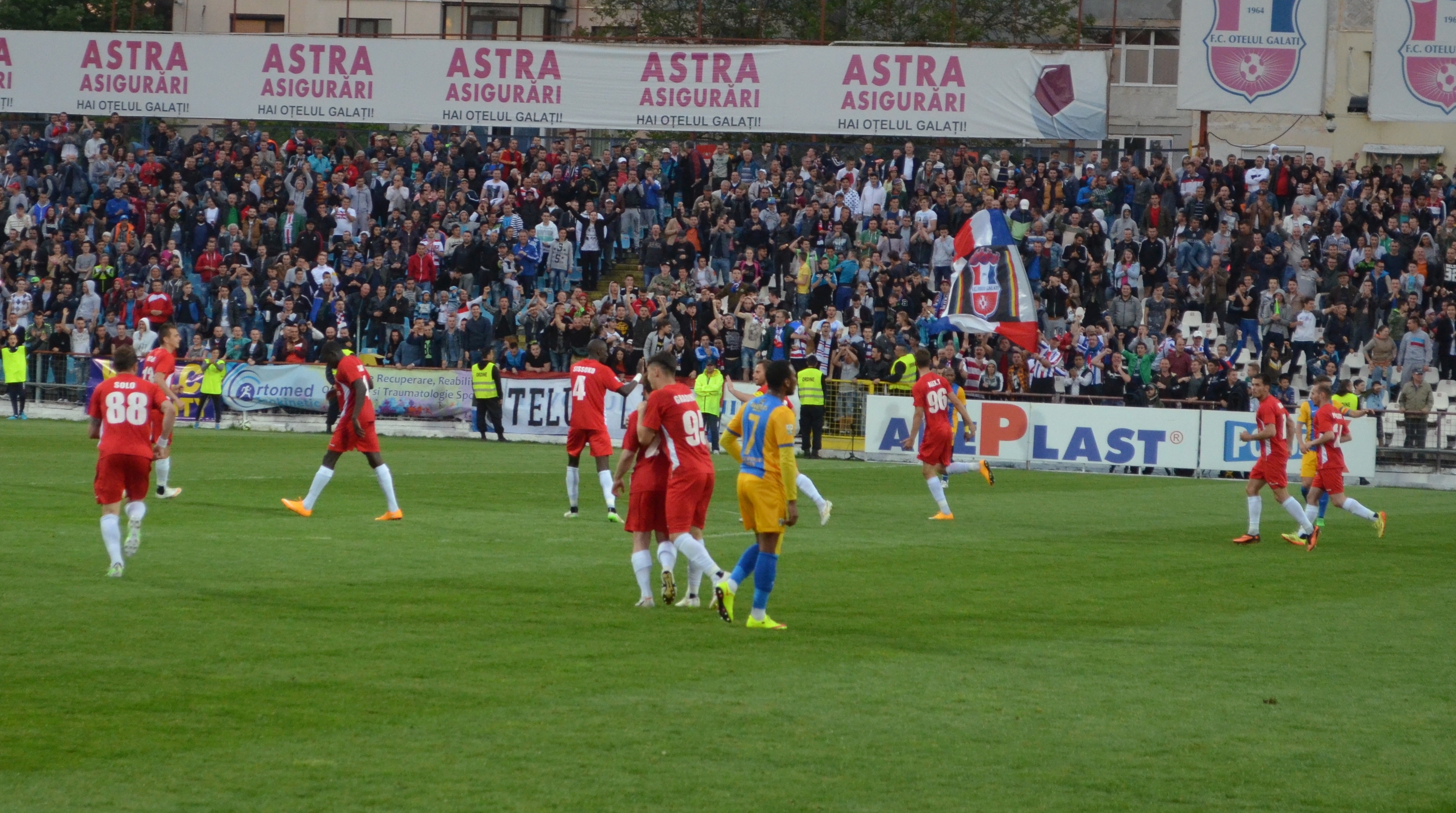 Oţelul, aclamată chiar şi retrogradată după 1-1 cu Petrolul 