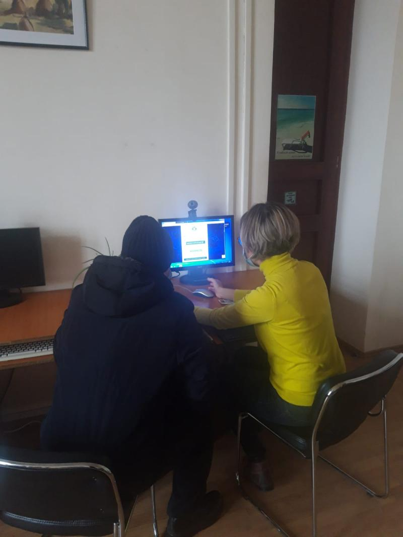 Programări pentru doza a treia de vaccin, la Bibliotecă