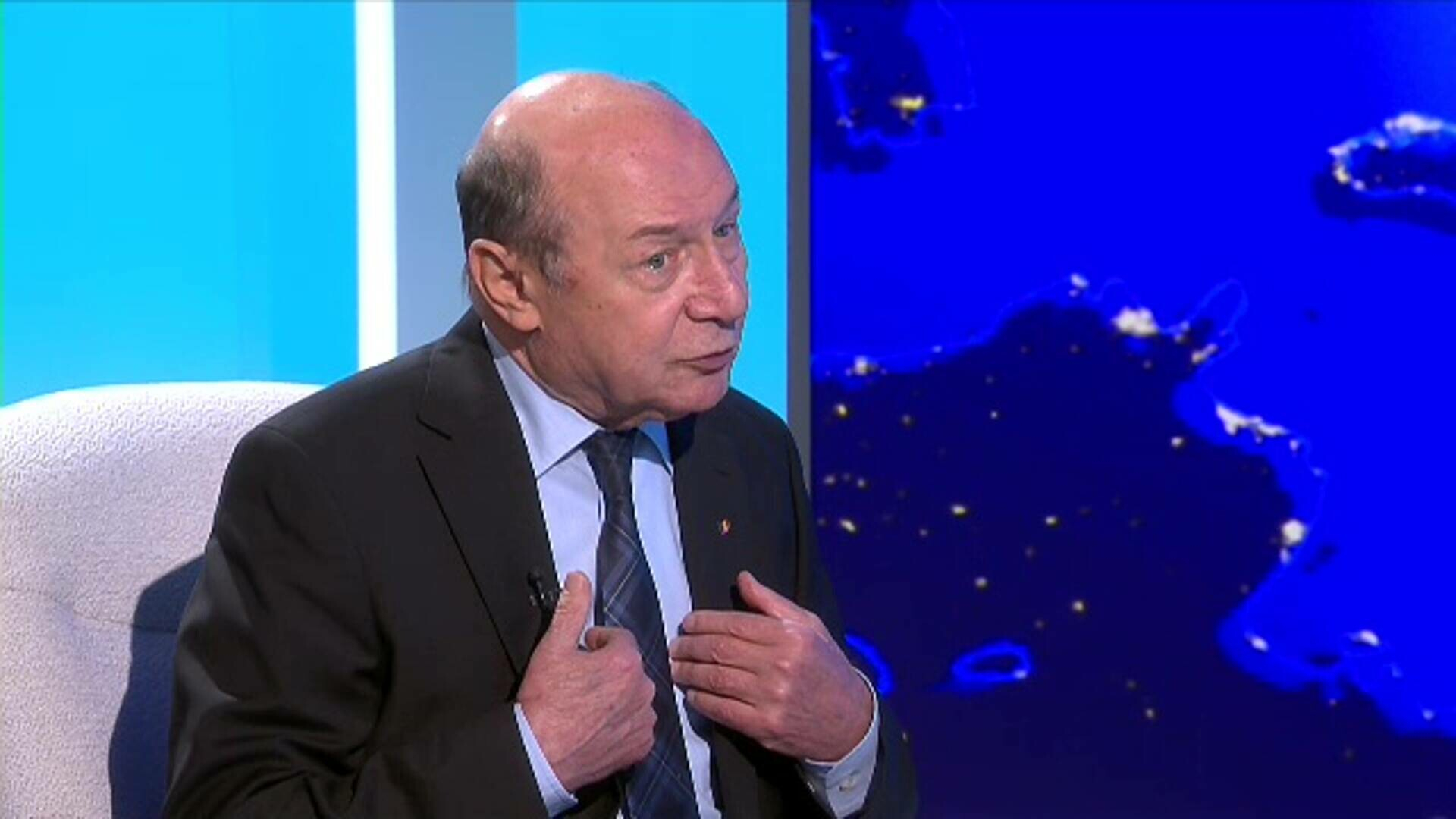 Traian Băsescu își recâștigă la CCR privilegiile de fost președinte
