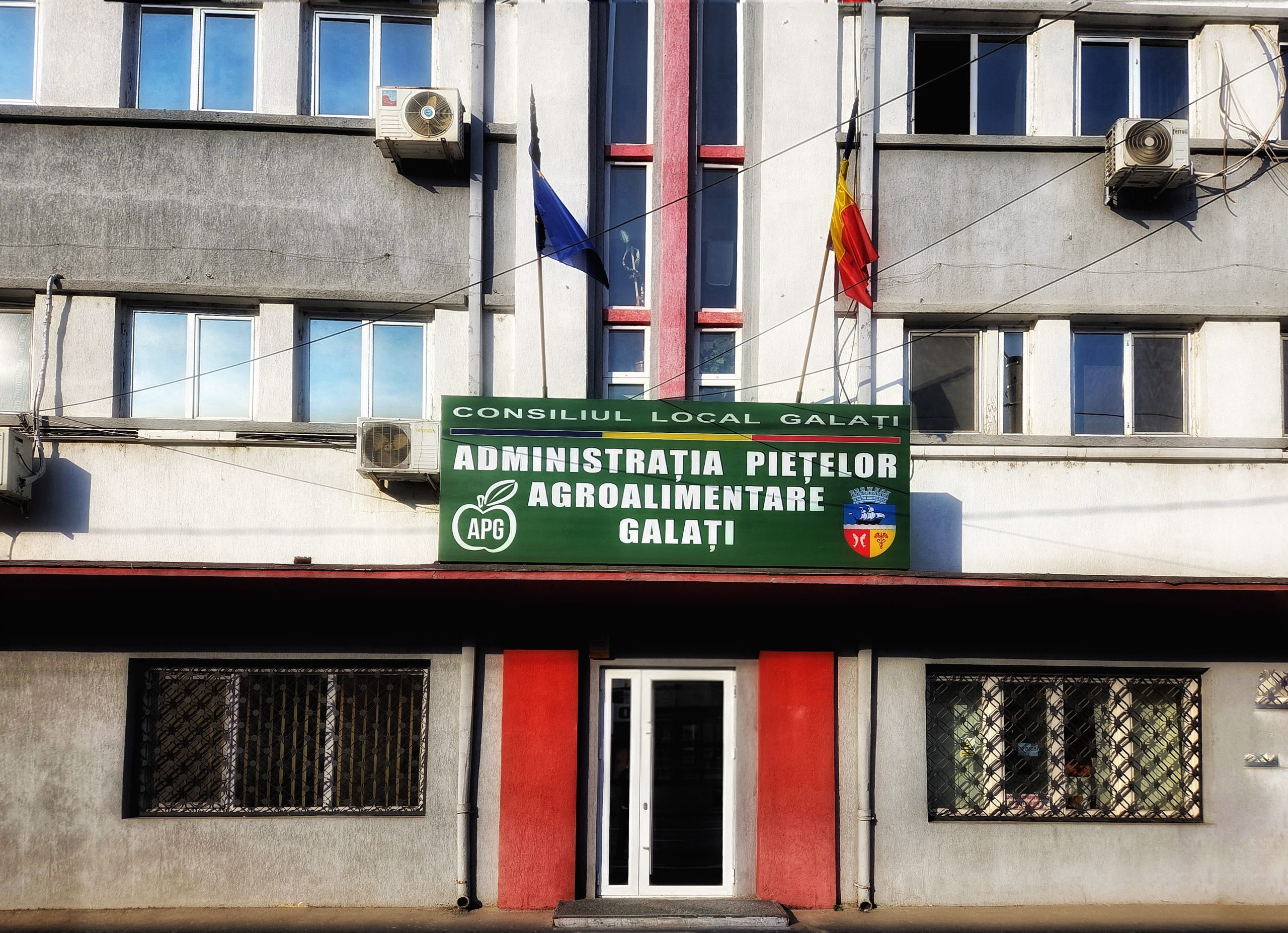 Buget „prudent” la Administrația Piețelor. Scăderi la aproape toate capitolele