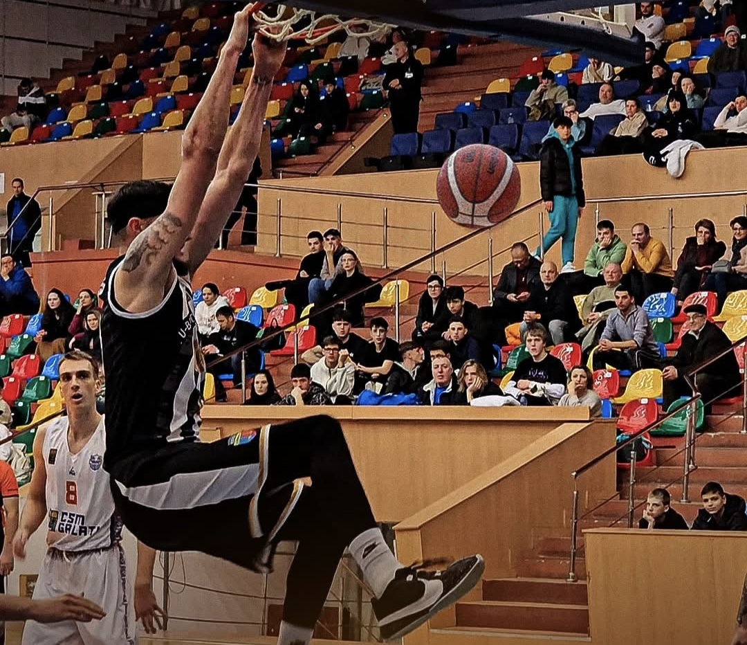 Baschet. Eșec în fața campionilor