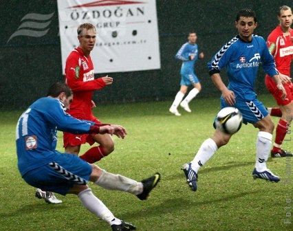 Oţelul, laptele şi cornul