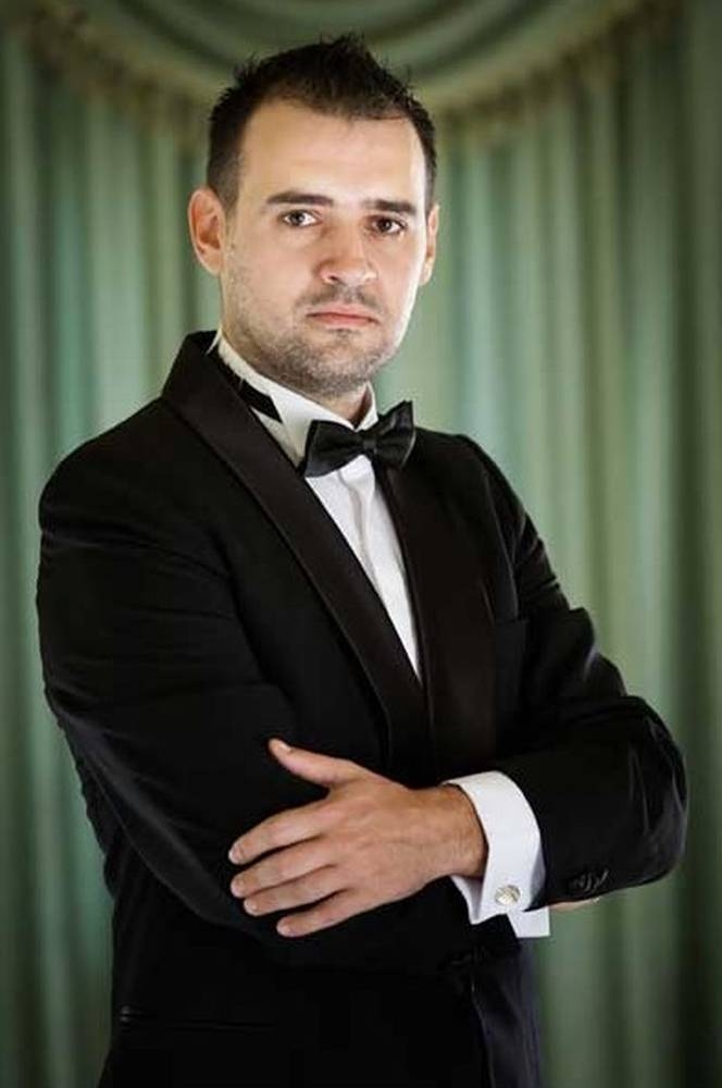 UPDATE/ Octavian Dumitru spune miercuri adio teatrului