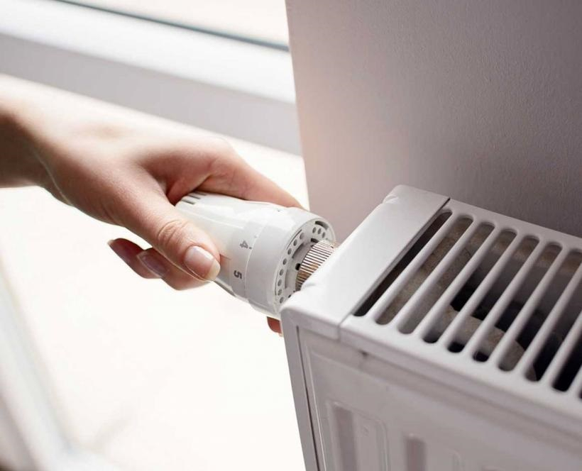 Majoritatea românilor au redus, iarna, temperaturile din locuință