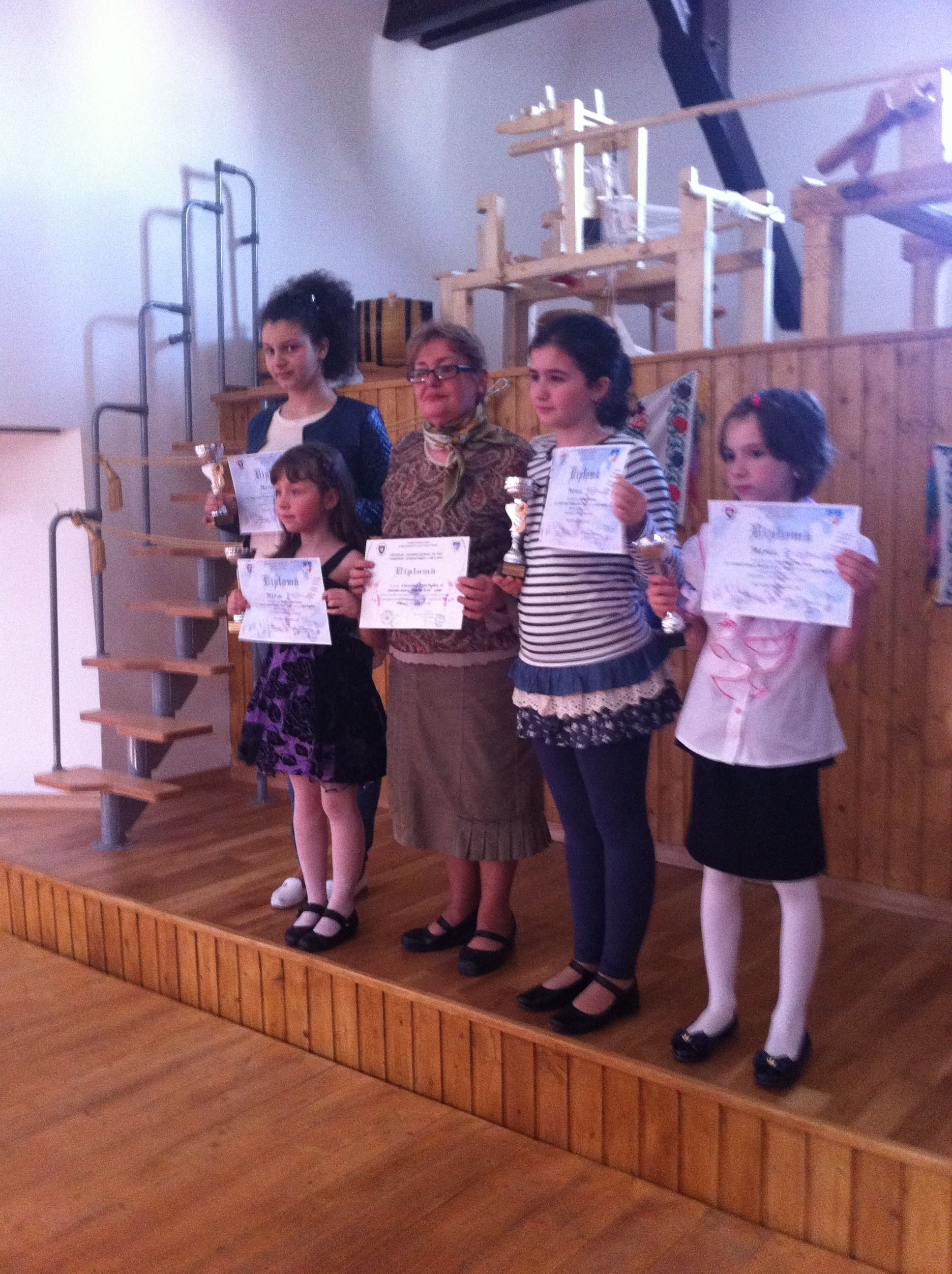 S-au întors toate cu premii acasă! Micile pianiste gălăţene au învins la Piteşti