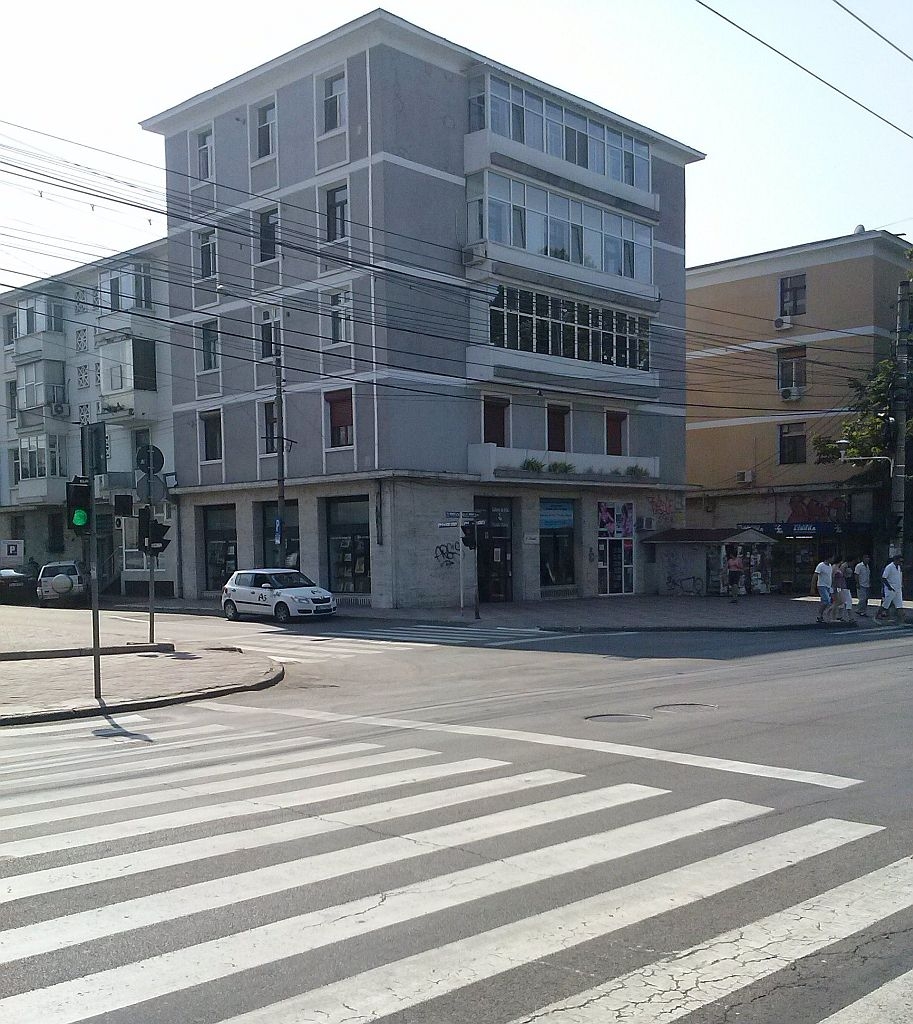 Galeriile ”Mantu”, cu PROGRAM PRELUNGIT! 42 de plasticieni gălăţeni, la SALONUL DE VARĂ