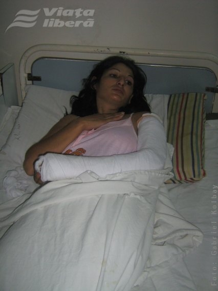 Gravidă în bătaia toporului 