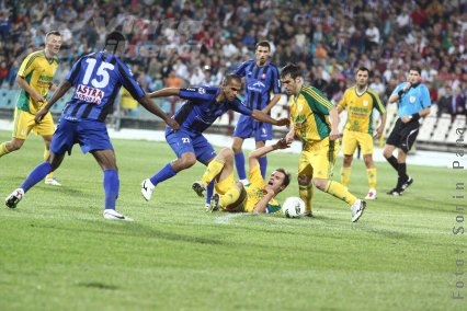 Oţelul are şi golurile în concediu