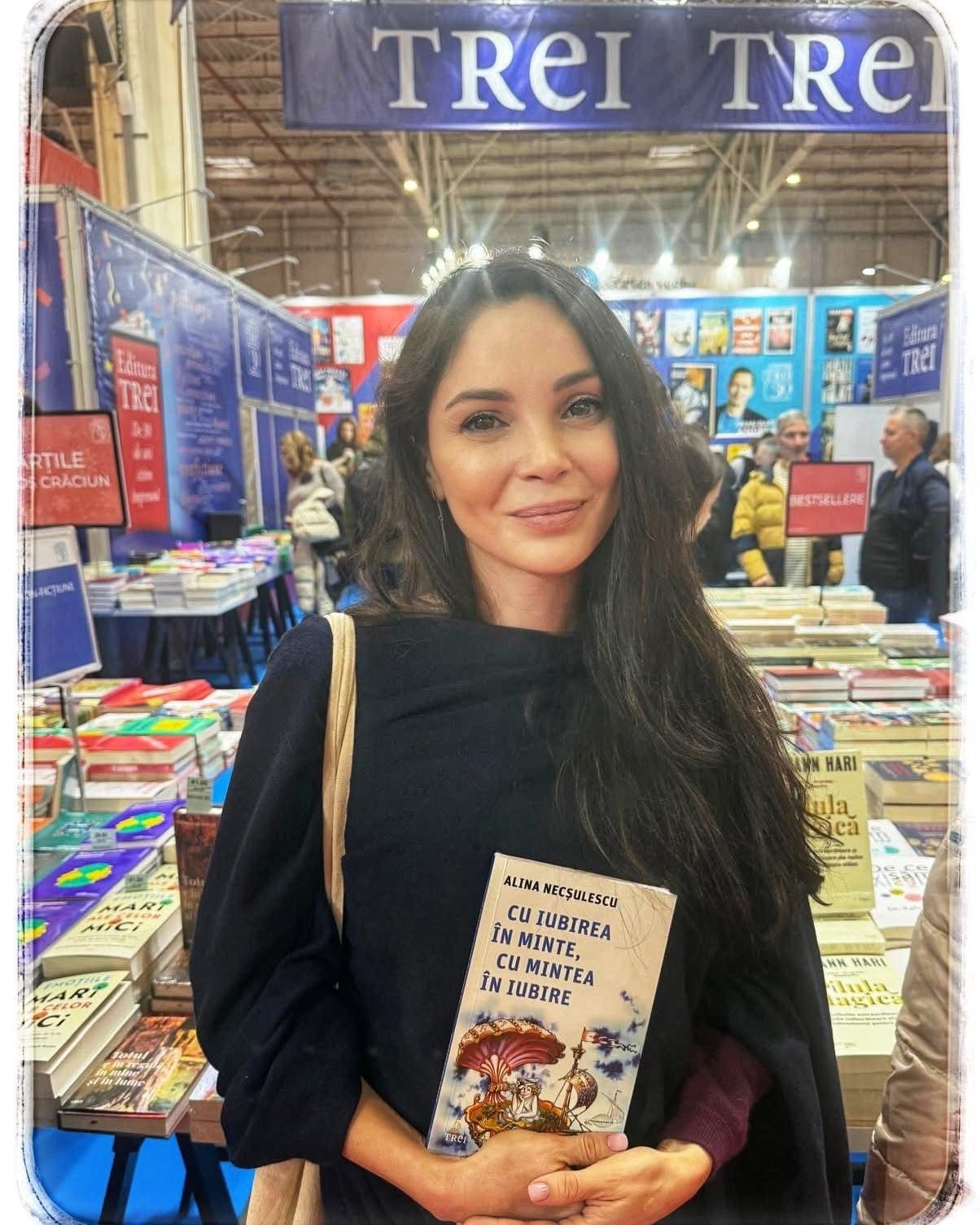 „Cu mintea în iubire, cu iubirea în minte”, în faţa publicului gălăţean. Lansare de carte Alina Necşulescu, la Librăria Humanitas