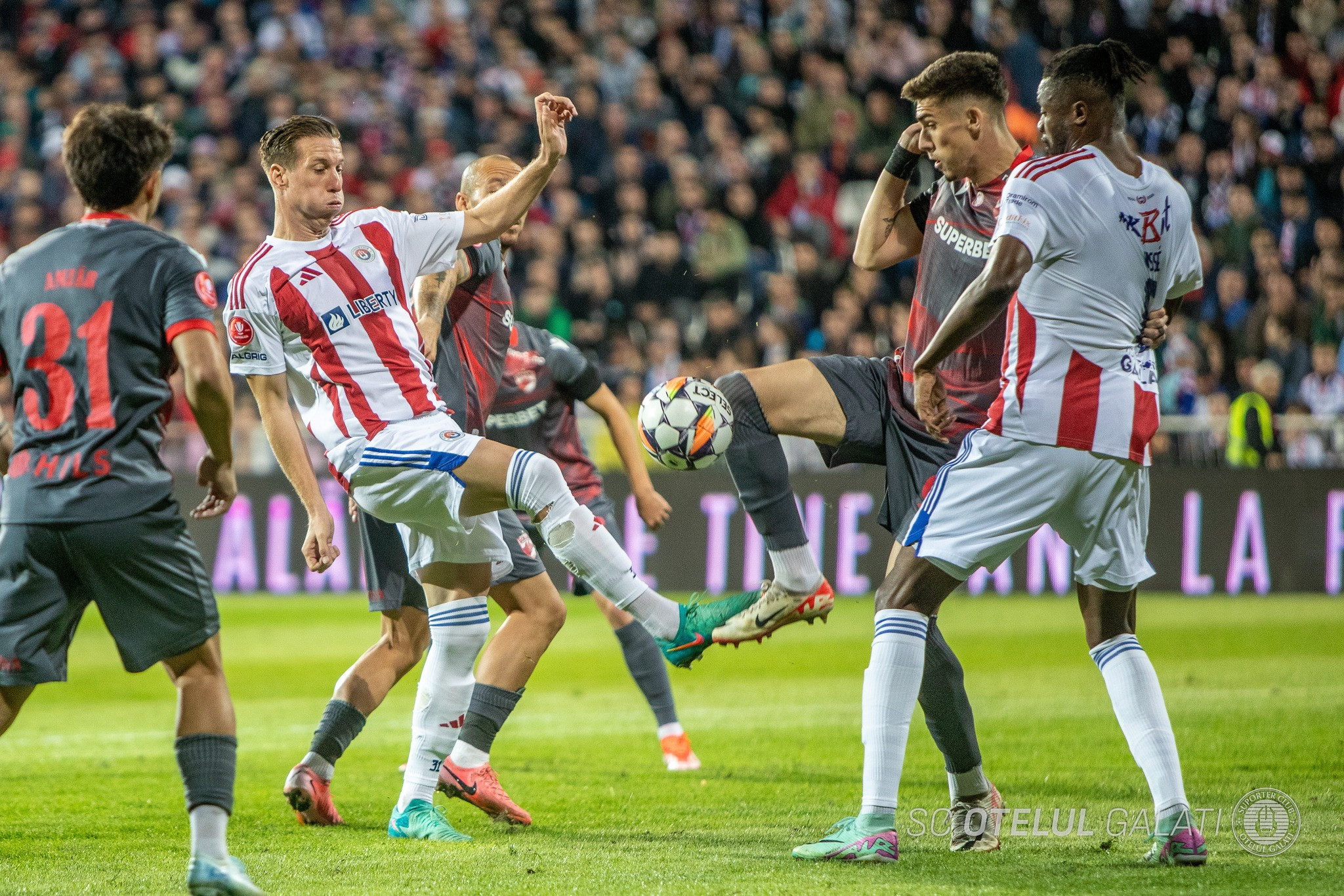 Program dificil și încărcat pentru Oțelul