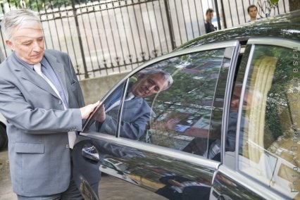 Mugur Isărescu, la Galaţi:„Pariaţi în continuare pe leu, dacă vreţi să câştigaţi’’