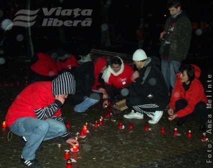 314 candele pentru victimele HIV-SIDA 