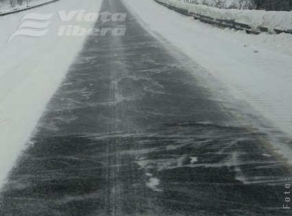 Digul Galaţi-Brăila rămâne deschis circulaţiei