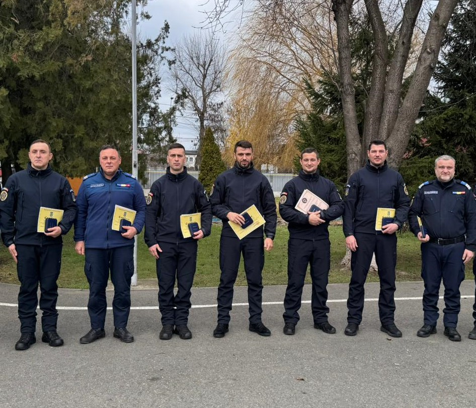 Jandarmi gălățeni, medaliați pentru merite deosebite în salvarea de vieți omenești