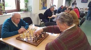 Cum pot bătrânii să ocupe un pat la cămin