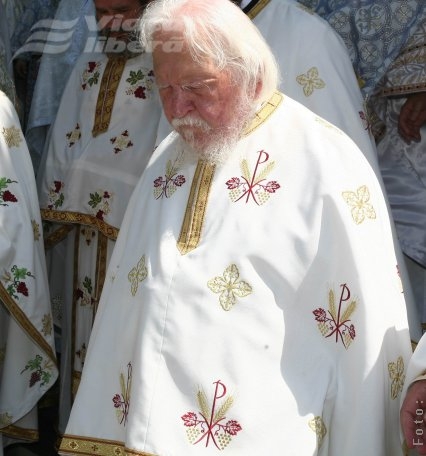 Părintele Teofil Părăian a plecat la ceruri...
