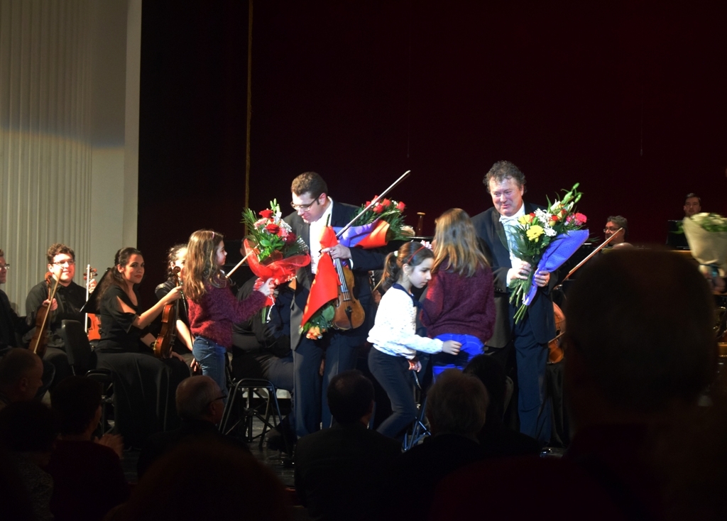 Absolvent al prestigiosului Royal College of Music din Londra, violonistul gălăţean RADU ROPOTAN a concertat acasă