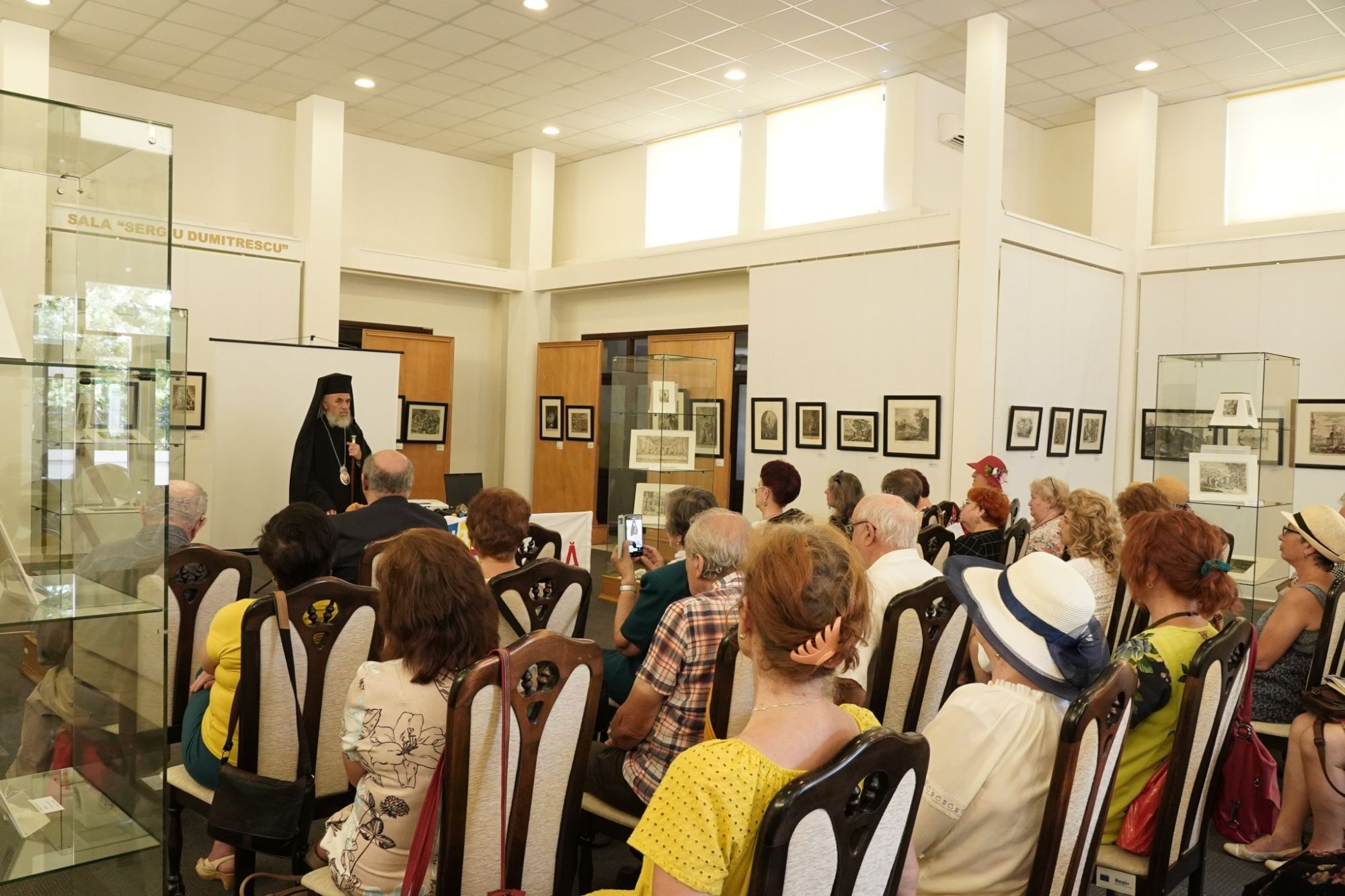 Curs festiv pentru studenţii Universităţii Vârstei a Treia din Galaţi (FOTO)