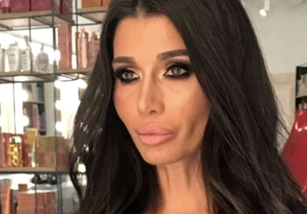 Adam și EBA trăiesc în Ulpia Traian Băsescu