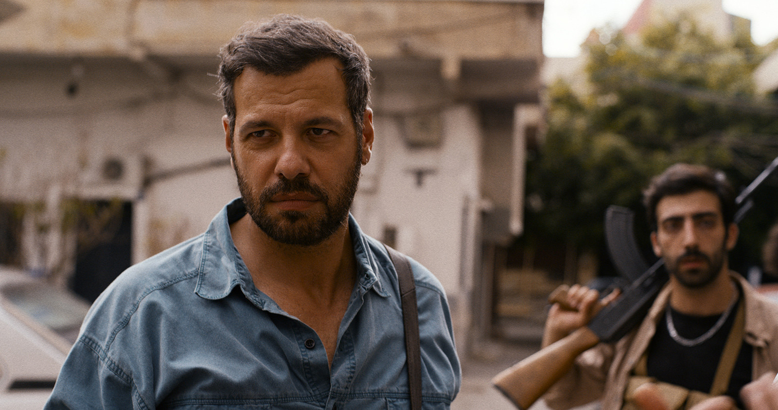 Pace într-o țară sfâșiată de război, în filmul zilei la tv